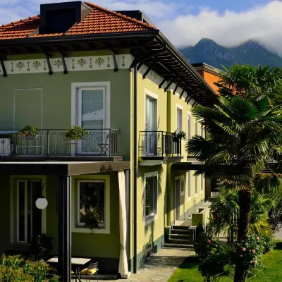 Residenza Laurum Hotels in Abbadia Lariana