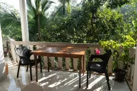 Unawatuna Villa Bird Nest