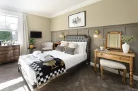 Cotteswold House Hotels in Fairford
