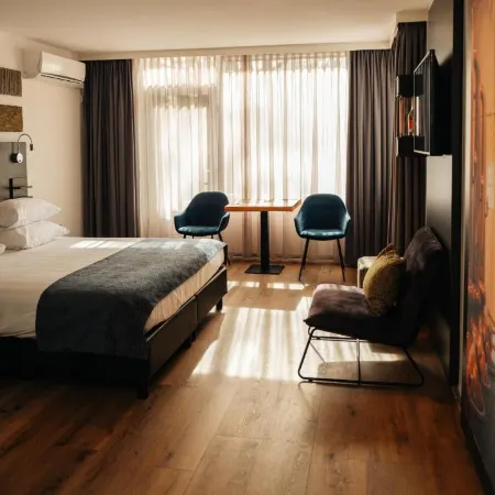 Hotel de Naaldhof Отели в г. Осс