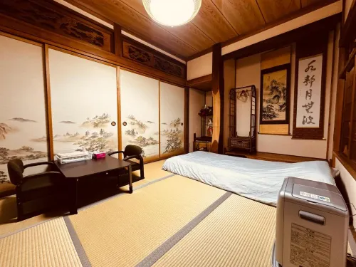 Urasa cottage at the station Hotels in Minamiuonuma