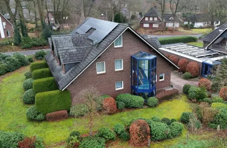 Gästehaus Hankhausen Отели в г. Яде