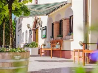 Hotel Kaiserhof Hotels in Anif