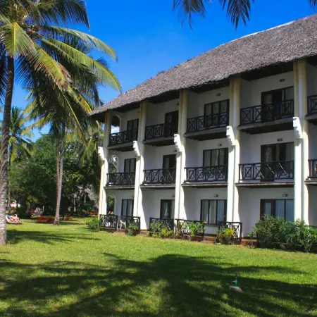 Papillon Lagoon Reef Hotel