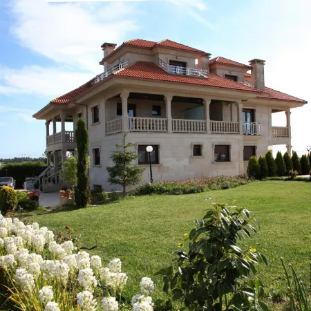 Pensión Residencia A Cruzán