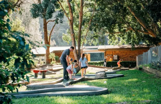 德爾里奧河畔度假酒店