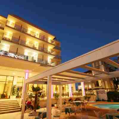 Hotel Excelsior Fitness & Recreational Facilities