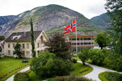 Lindstrøm Hotel Hôtels à : 