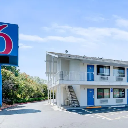 Motel 6 Bellingham, WA