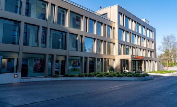 3. 나시 프라틱 호..