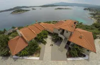 Thalassokipos Hotels in Vourvourou