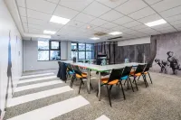 ibis Styles Lille Marcq-en-Baroeul Hôtels à : Croix