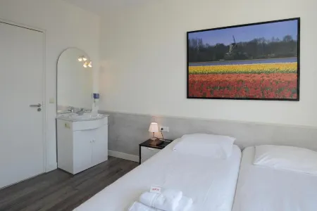 Hotel Benno Отели в г. Вельдховен