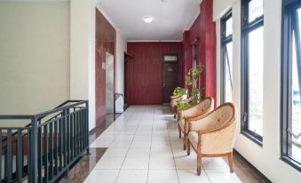 Urbanview Hotel de Kopen Malang by RedDoorz