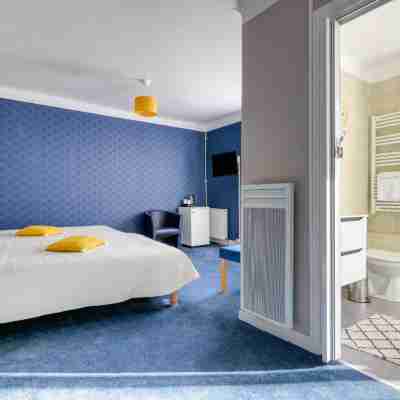 Hôtel Henri IV Rooms
