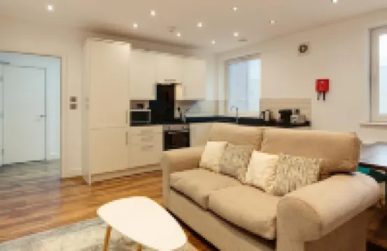 查爾斯·希望瑞典公寓