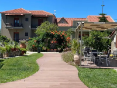 Ariadnes Holiday Accommodation Hotels in 