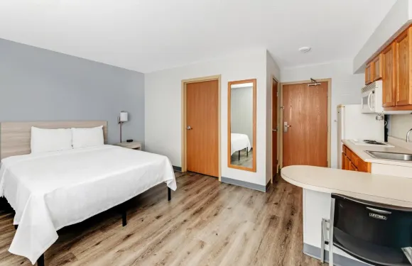 樺木山套房代頓 - WP 空軍基地