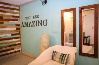 Palm Spring Inn - Homestays
