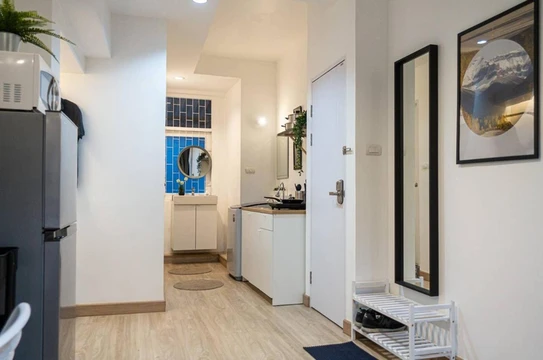 รูปภาพของB3 Cosy Studio /5 guests/ Near MRT/full kitchen