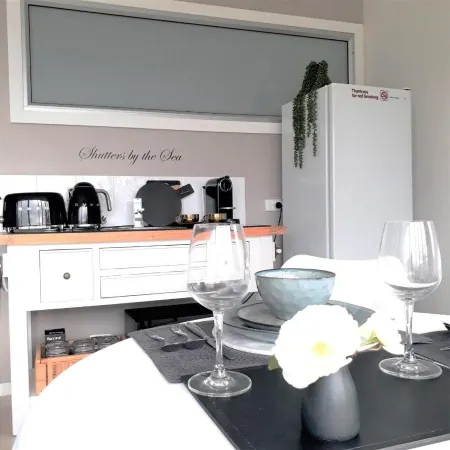 Seaview-Waterfront-Private-on the Coastal Walk-Shutters by the Sea