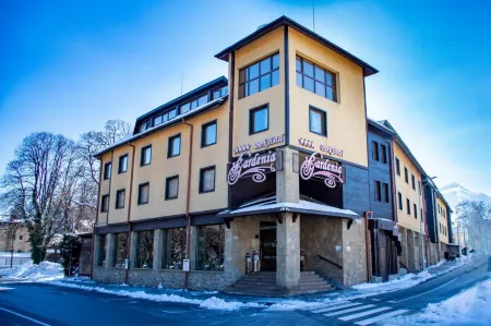 Gardenia Park Hotel Отели в г. Добриниште