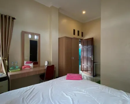 Toraja Lodge Hotel 北托拉查縣酒店