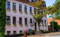 Park Hotel & Vinbar Hotels in Frederikshavn
