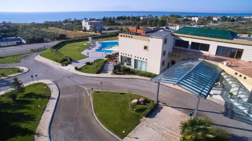 Nefeli Hotel - en bord de mer