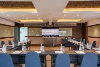 Riva Surya Bangkok - Pet friendly