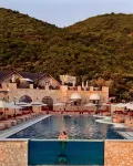 Chateau Fasel - Infinity Pools