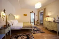 Artvilla Hôtels à : Triana