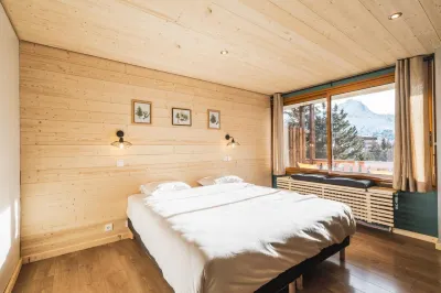 Hotel les Lutins Отели рядом с достопримечательностью «Les 2 Alpes Location»