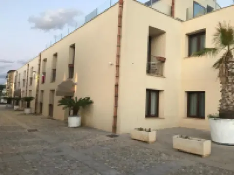 Marina Holiday & Spa