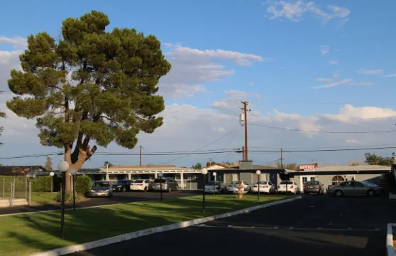 新科拉爾汽車旅館