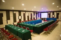 Karlita Hotel Tegal Hotel di Tegal