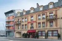 Le Pélican Hôtels à proximité de : Relais de la Poste aux Chevaux de Launois-sur-Vence