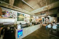 Aien Coffee & Hostel