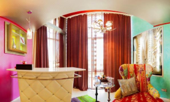 Diplomat Plaza Hotel & Resort