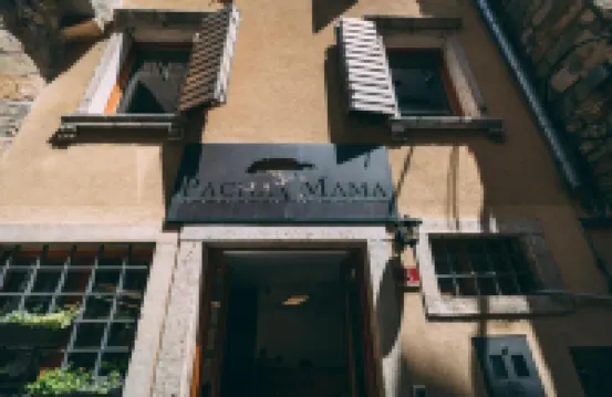 جيست هاوس باتشاماما