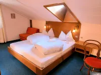 Hotel Schuster Hotels in Colle Isarco