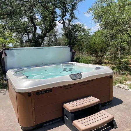 Walnut Canyon Cabins
