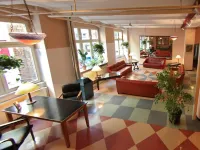 Die Fabrik - Hostel โรงแรมใกล้สะพานโอเบอร์บาวม์