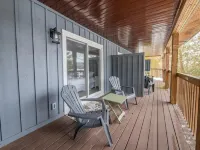 Somerset Lakeside Resort Hotels in Faraday