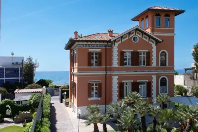Palazzo Moresco فنادق في سانتا مارینلا