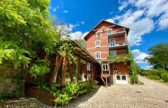 歷史性奧姆勒埃伯斯塔特酒店