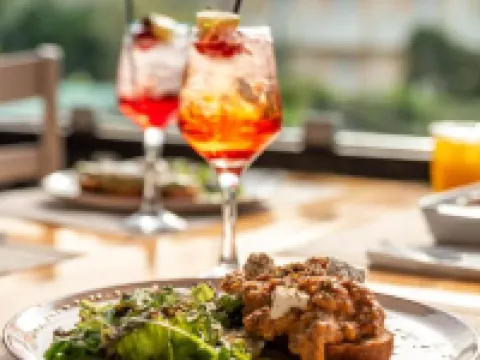 阿伊羅斯飯店 帕利尼半島住宿飯店