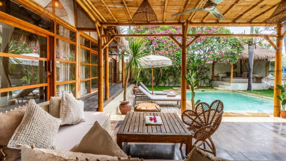 Villa Burung Gili Air Authentic 3-Bedroom Bamboo Villa with Private Pool