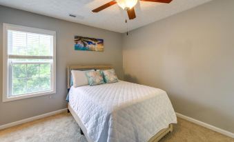 Havelock Home Private Yard, 2 Mi to Cherry Point!