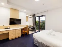 Asraport Motel Hotels near Clayfield